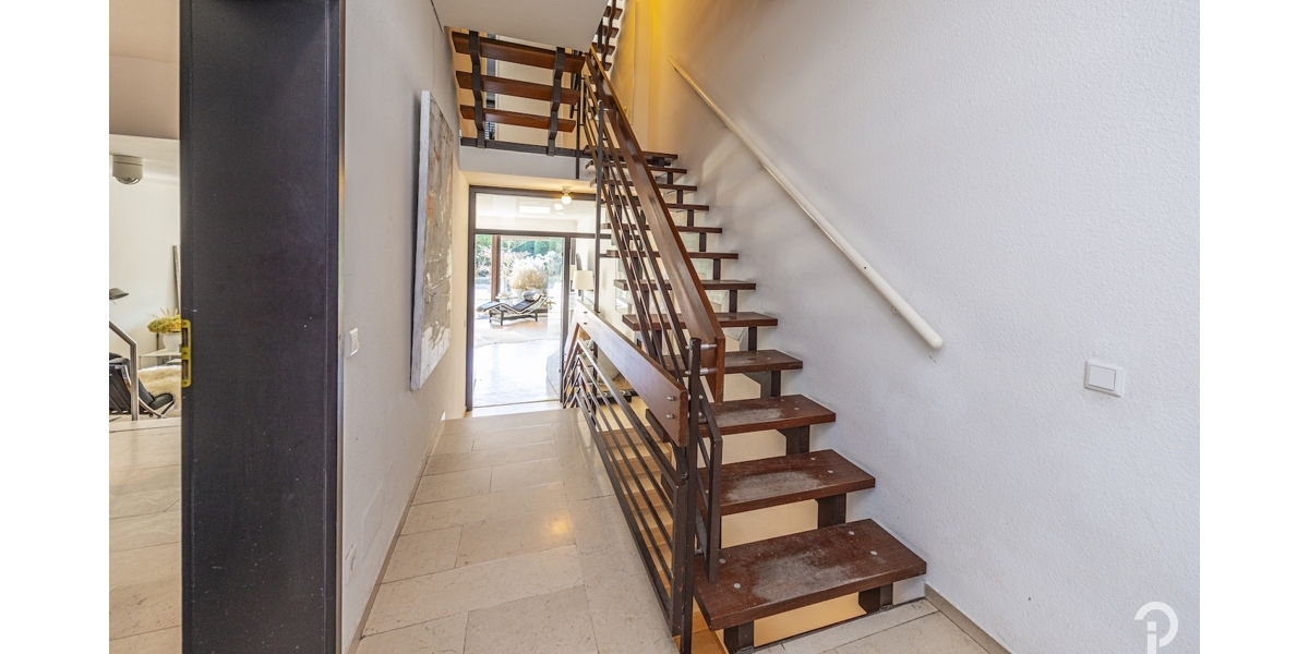 Charmantes Split-Level-Reihenendhaus in unmittelbarer Rheinnähe im Herzen von Düsseldorf-Benrath - Reihenendhaus Düsseldorf Stadtbezirk 9 | Angebot:26645354