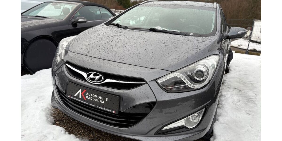 Hyundai i40 168.000 km 6.690 &euro; Solingen 42653