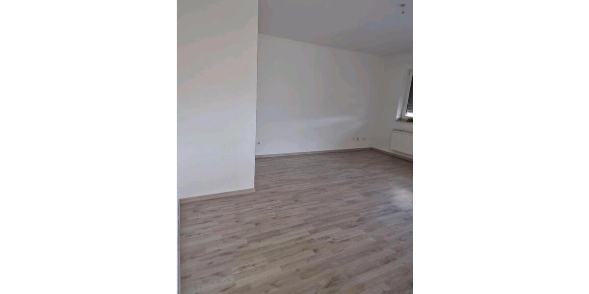 Etagenwohnung Mönchengladbach Süd - 3 Zimmer, 83 m&sup2;, 1.300&euro; | Angebot:26127004
