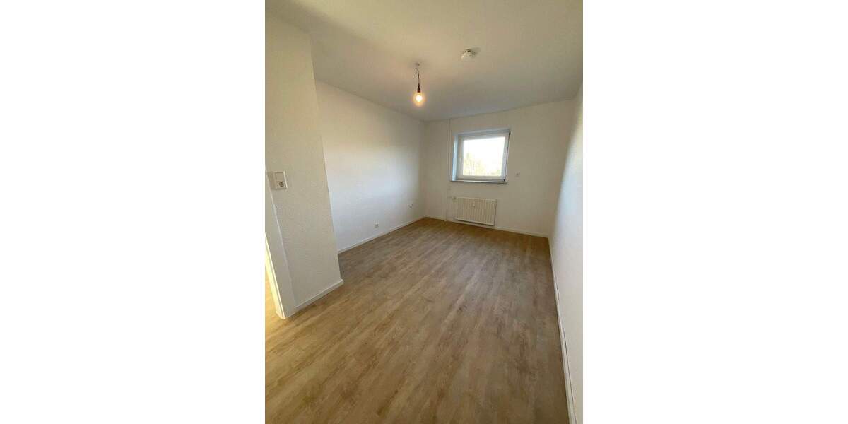 Etagenwohnung Wuppertal Barmen - 4 Zimmer, 94 m&sup2;, 759&euro; | Angebot:25701008