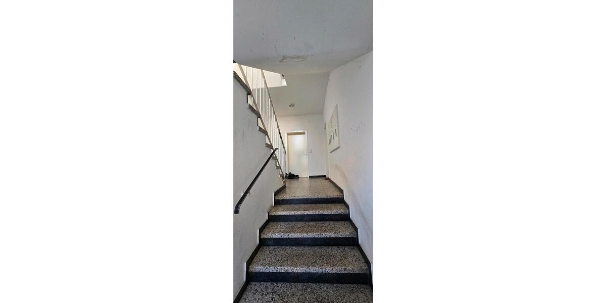 Dachgeschoßwohnung Mönchengladbach Süd - 4 Zimmer, 89 m&sup2;, 149.000&euro; | Angebot:25367704