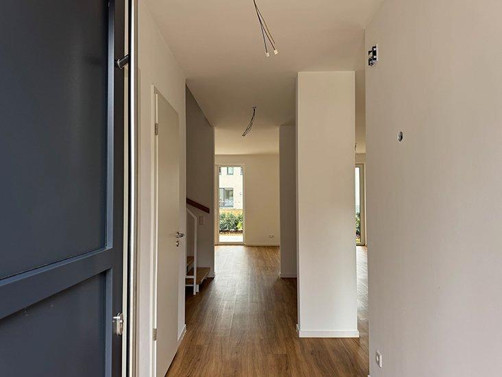 Reihenhaus Düsseldorf Flingern Süd - 4 Zimmer, 101 m&sup2;, 2.100&euro; | Angebot:26195897