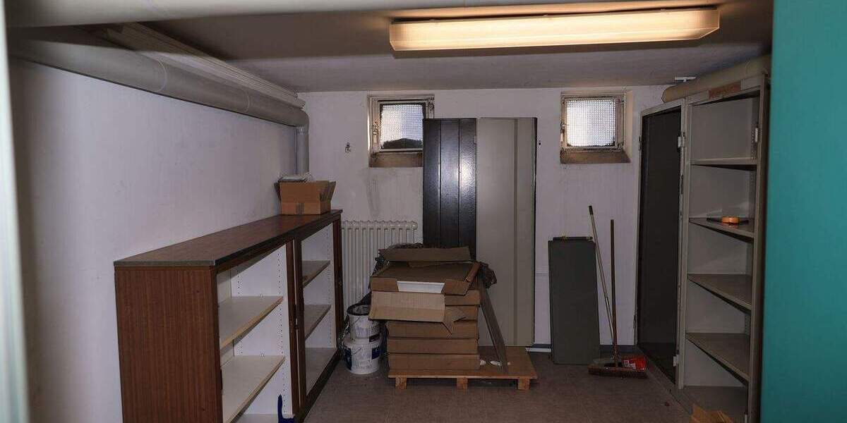 120m² Kellerfläche als AtelierShowroomAusstellungsfläche zu vermieten, 3 Räume, siehe Grundrissplan 3 zimmer