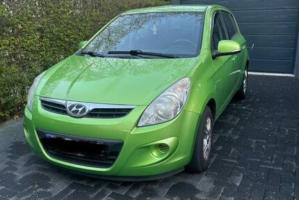 Hyundai i20 199.760 km 2.350 &euro; Mönchengladbach 41238