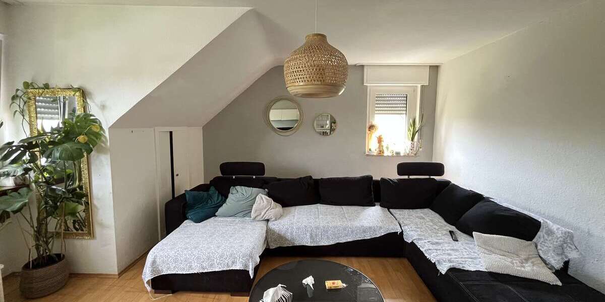 Etagenwohnung Düsseldorf Stadtbezirk 5 - 4 Zimmer, 98 m&sup2;, 249.000&euro; | Angebot:26437063