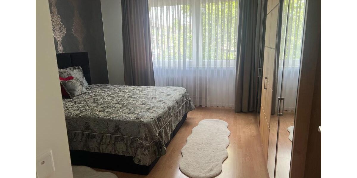Etagenwohnung Düsseldorf Stadtbezirk 9 - 3 Zimmer, 106 m&sup2;, 2.000&euro; | Angebot:26399069