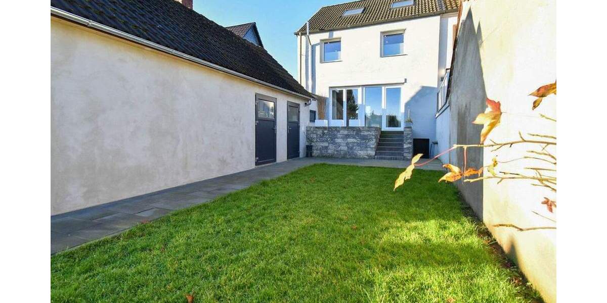 Modernisiertes Raumwunder mit 463 m² Grundstück, 3-fach Glas & FB - Heizung in Toplage von Buchholz 4 zimmer