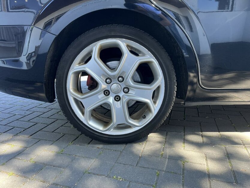 Ford Focus Titanium / LPG / Sitzheizung / Xenon / AHK 299.000 km 3.990 € Mönchengladbach 41066