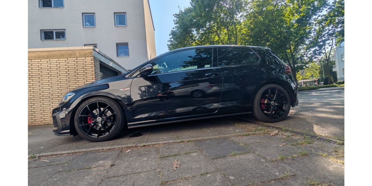 VW Golf 106.500 km 15.999 &euro; Neuss 41462