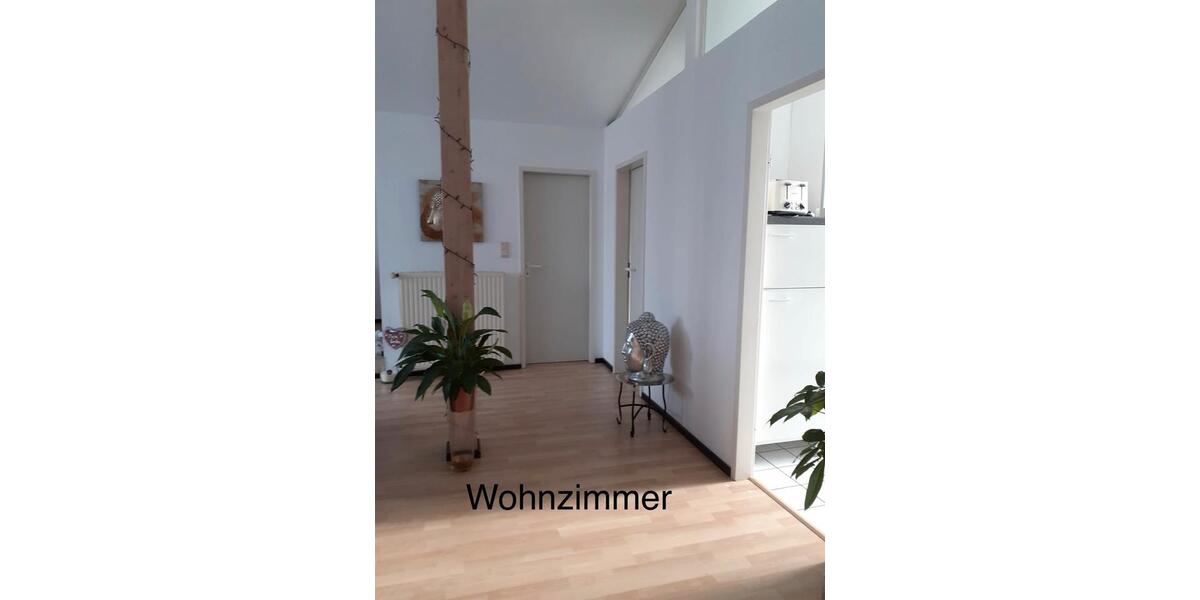 Dachgeschoßwohnung Neuss Furth-Mitte - 2 Zimmer, 62 m&sup2;, 550&euro; | Angebot:25718269