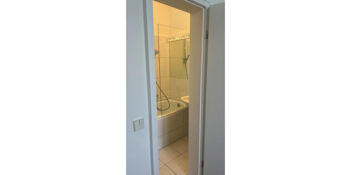 Etagenwohnung Düsseldorf Stadtbezirk 2 - 2 Zimmer, 60 m&sup2;, 1.000&euro; | Angebot:26326000