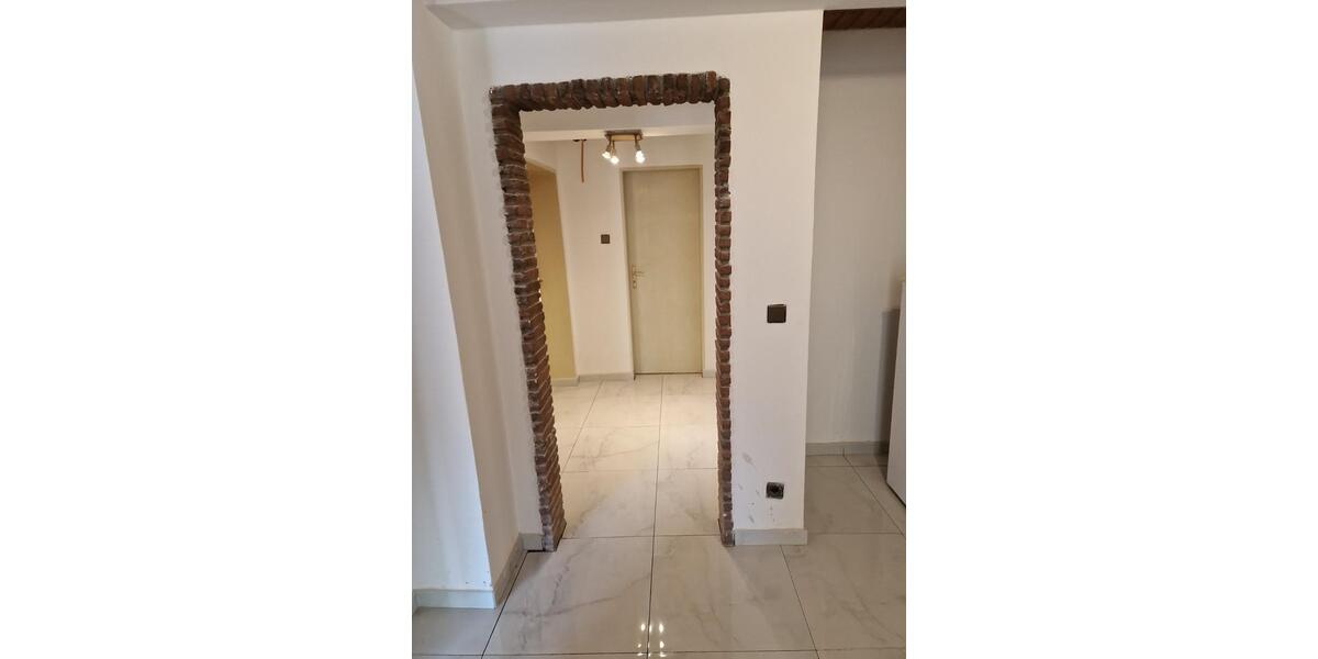 Erstbezug nach Sanierung – 4-Zimmer-Wohnung mit großem Balkon 4 zimmer