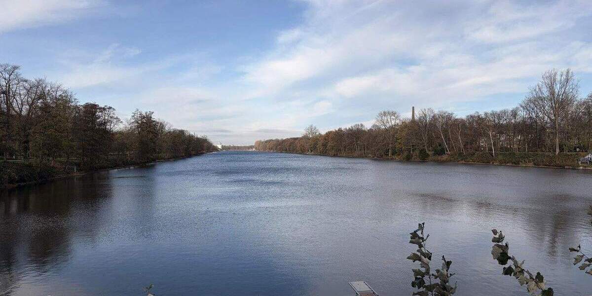 Frisch renovierte Wohnung im Zweifamilienhaus mit Garten direkt an der Regattabahn in DU-Wedau 4 zimmer