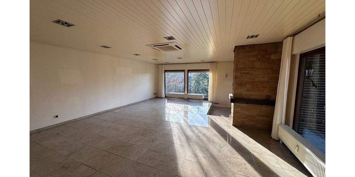 Bungalow Solingen Gräfrath - 6 Zimmer, 228 m&sup2;, 675.000&euro; | Angebot:24668153