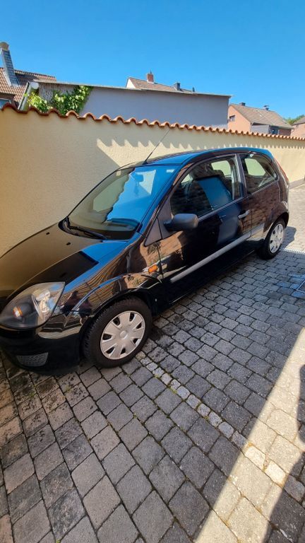 Ford Fiesta 164.000 km 2.850 € Bergheim 50127