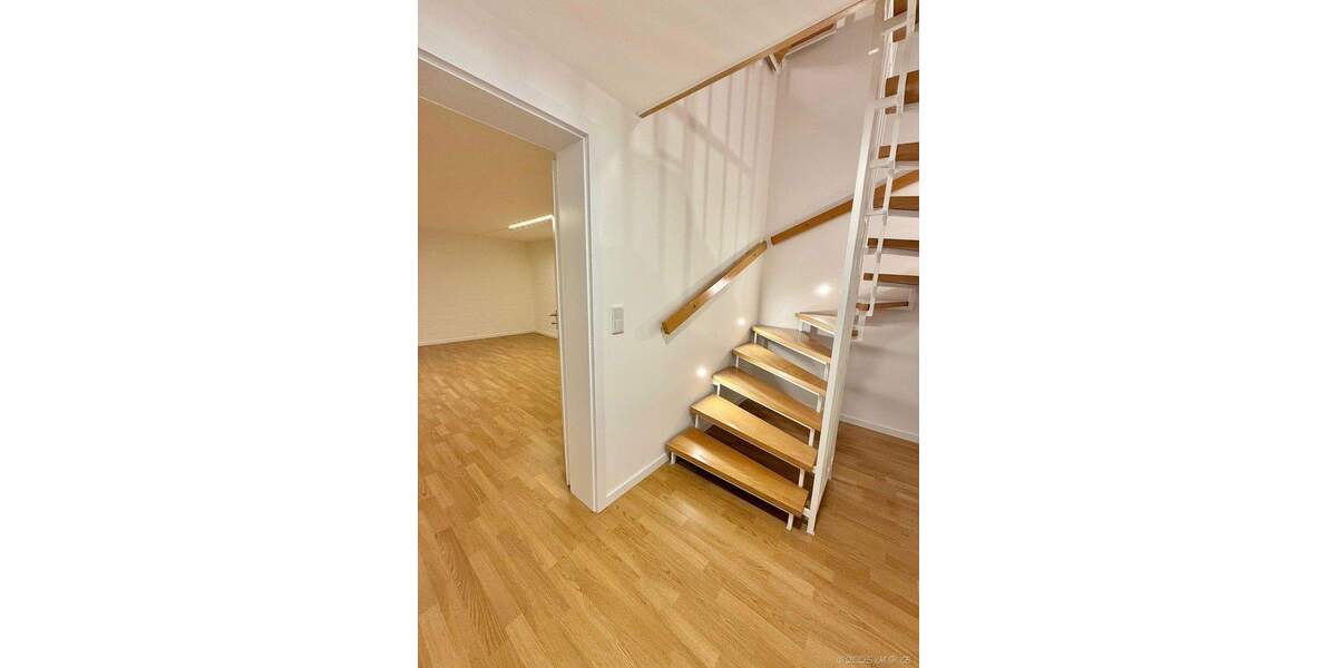 Doppelhaushälfte Düsseldorf Kaiserswerth - 8 Zimmer, 213 m&sup2;, 1.570.000&euro; | Angebot:25728281