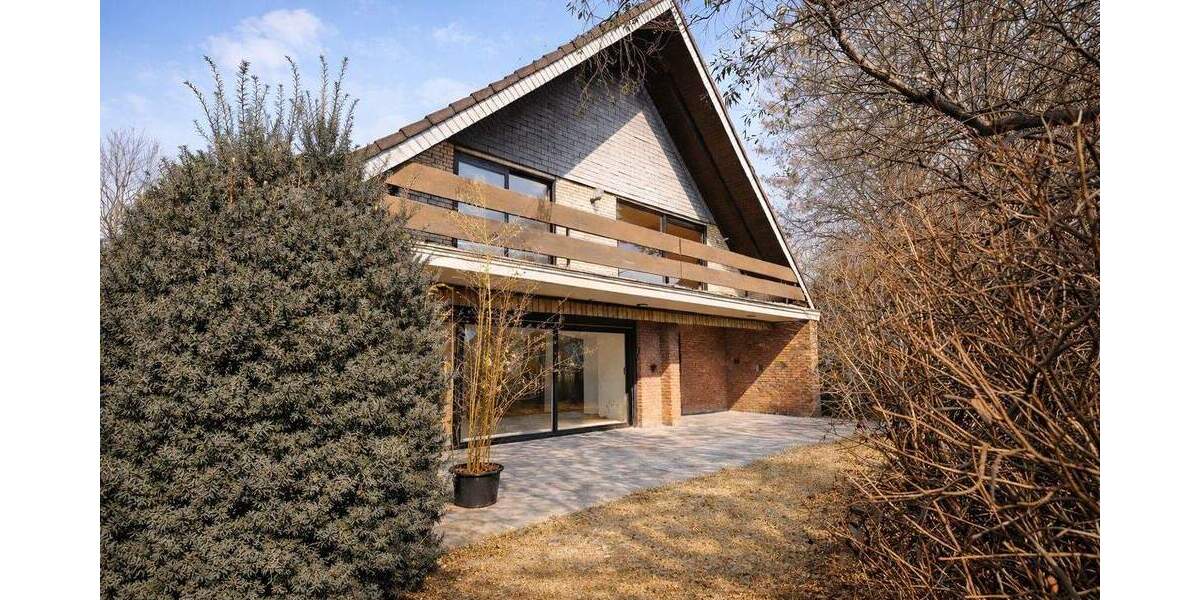 Krefeld Dyk-Lage: Großzügiges Einfamilienhaus mit Doppelgarage in gefragter, ruhiger Lage! 7 zimmer