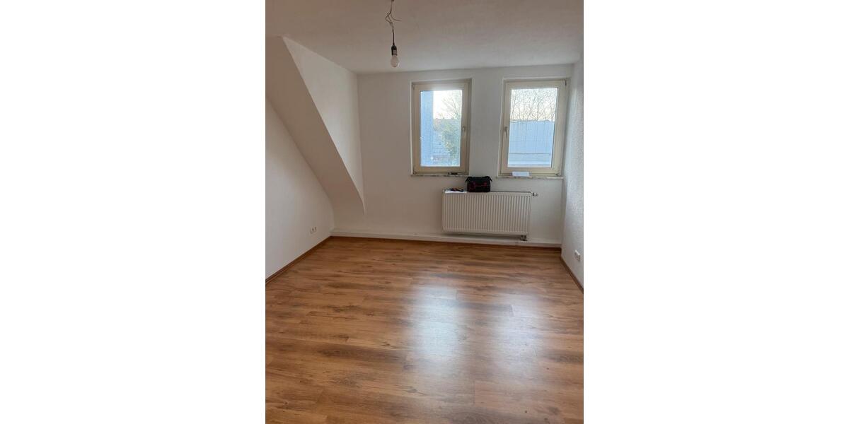 Dachgeschoßwohnung Duisburg Rheinhausen - 2 Zimmer, 55 m&sup2;, 770&euro; | Angebot:25791800