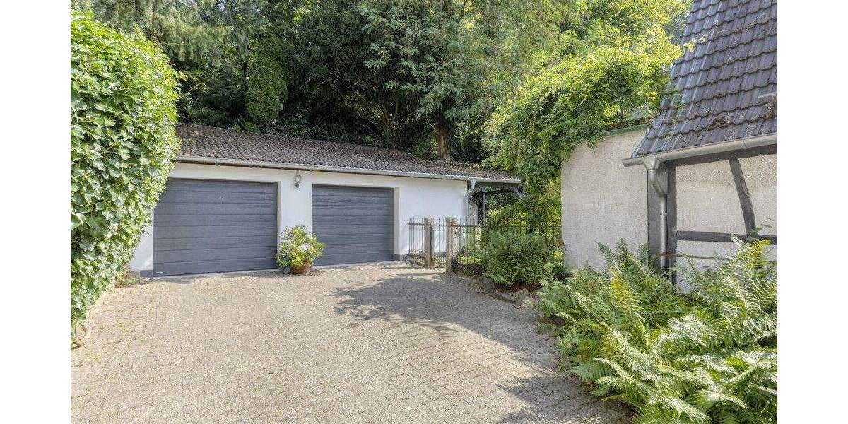 Bergisches Fachwerkhaus mit kleinen Schönheitsfehlern sucht neue Eigentümer - Einfamilienhaus Leverkusen Bergisch Neukirchen | Angebot:25319174