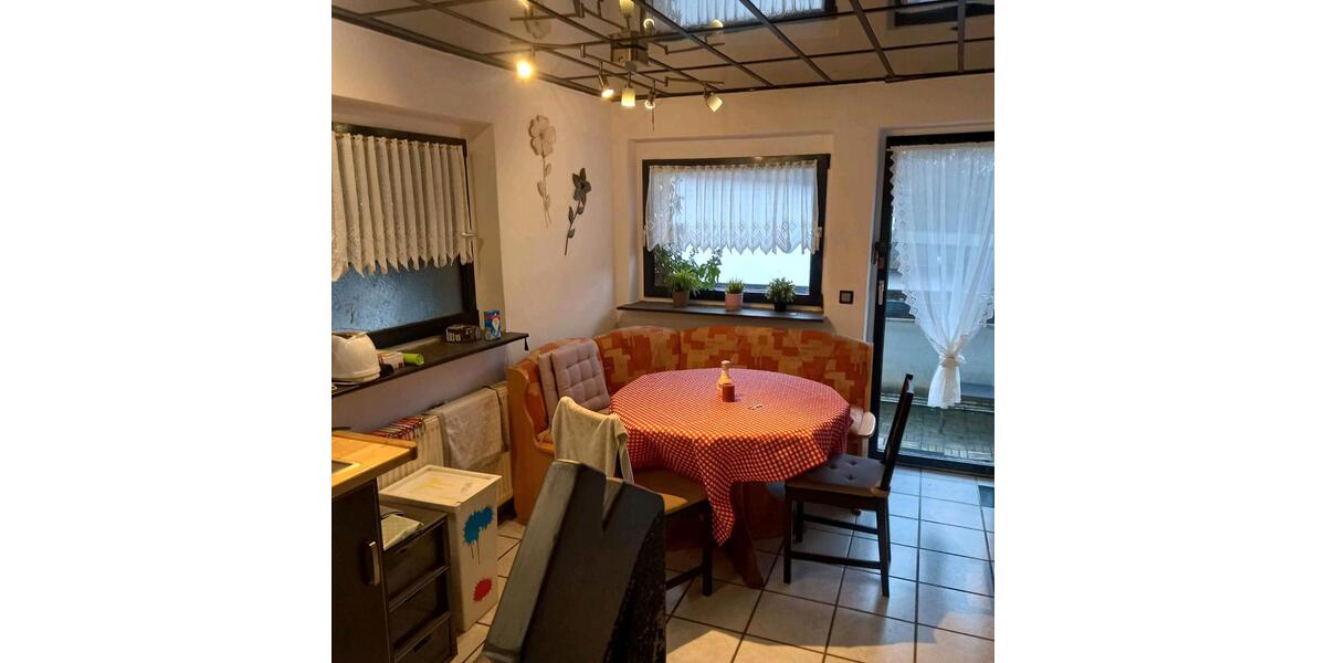 Einfamilienhaus Solingen Central - 3 Zimmer, 65 m&sup2;, 700&euro; | Angebot:25378276