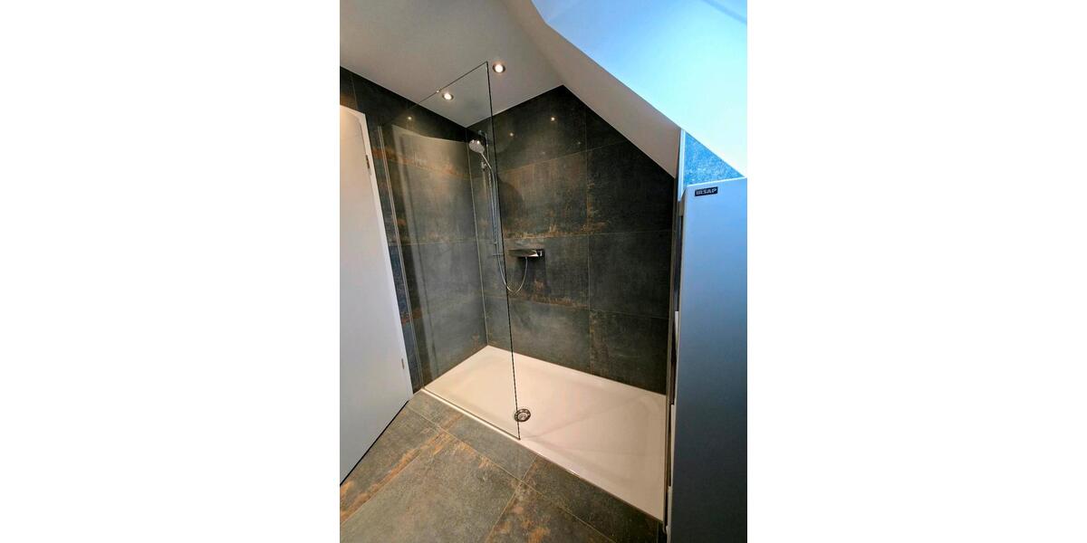 Exklusive Dachgeschosswohnung im Herzen von Kaarst 1 zimmer