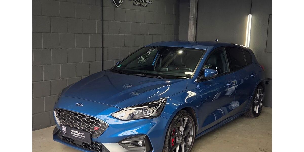 Ford Focus 127.000 km 19.999 &euro; Remscheid 42899