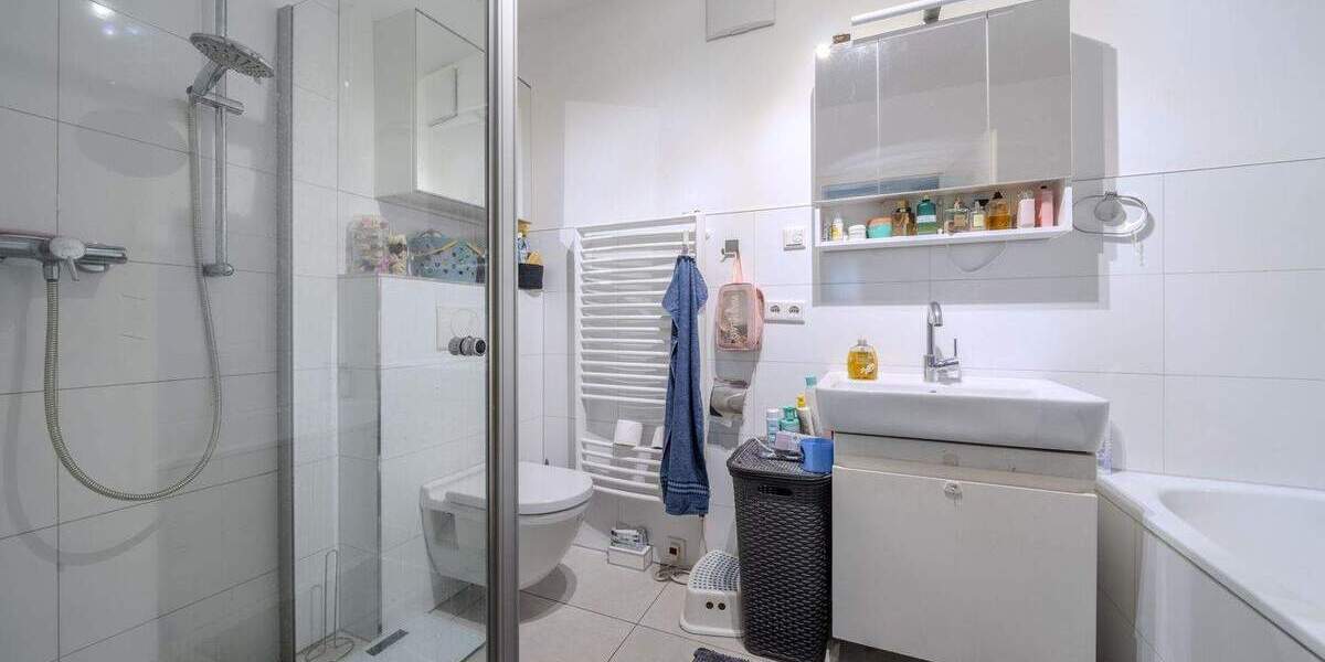 Etagenwohnung Düsseldorf Lohausen - 4 Zimmer, 100 m&sup2;, 549.000&euro; | Angebot:24723387