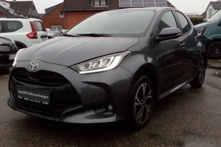 Toyota Yaris 5.300 km 23.880 &euro; Viersen 41748