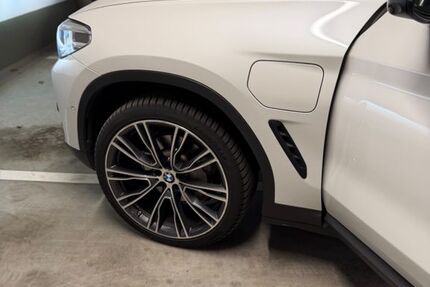 BMW X3 76.000 km 34.999 &euro; Düsseldorf 40211