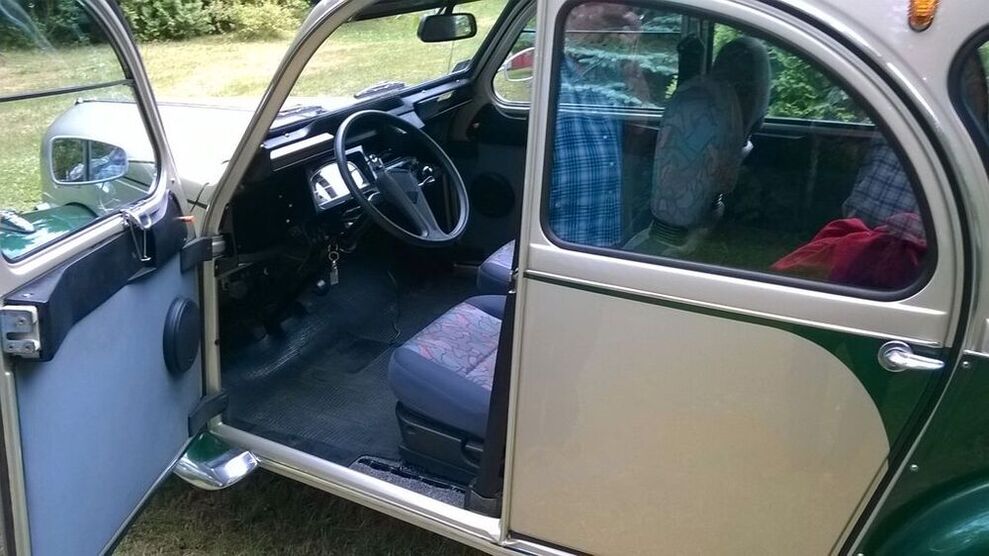 2 CV