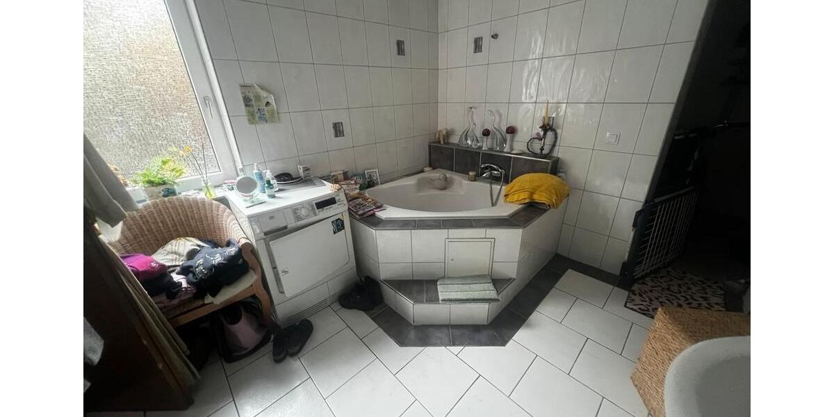 Mehrfamilienhaus, Wohnhaus Mönchengladbach - 7 Zimmer, 200 m&sup2;, 319.000&euro; | Angebot:26396597