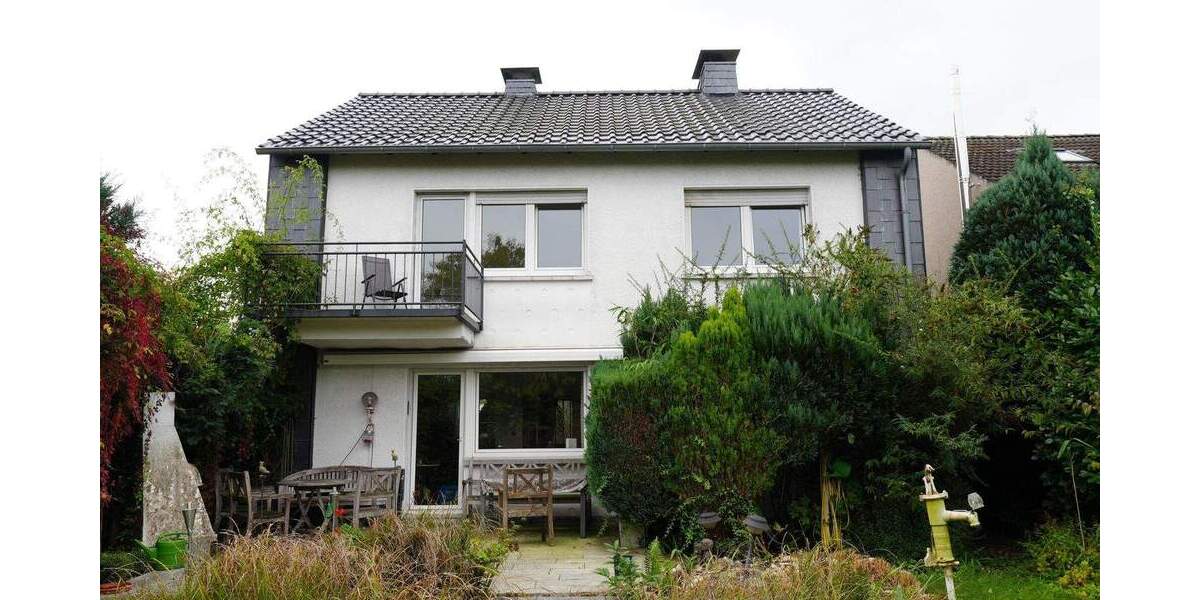 Mehrfamilienhaus, Wohnhaus Moers Hülsdonk - 6 Zimmer, 132 m&sup2;, 580.000&euro; | Angebot:25896452