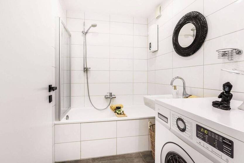 Perfektes Zuhause für Ihre Familie: Provisionsfreie 3,5-Zimmer Wohnung inkl. Einbauküche in SG-Wald