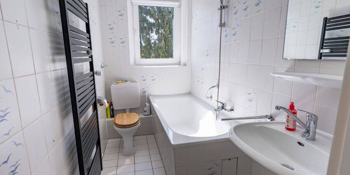 Attraktives, vollvermietetes Mehrfamilienhaus in Düsseldorf-Kaiserswerth zimmer