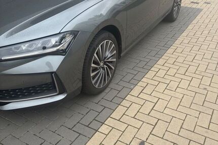 Skoda Superb 28.800 km 30.190 &euro; Düsseldorf 40489