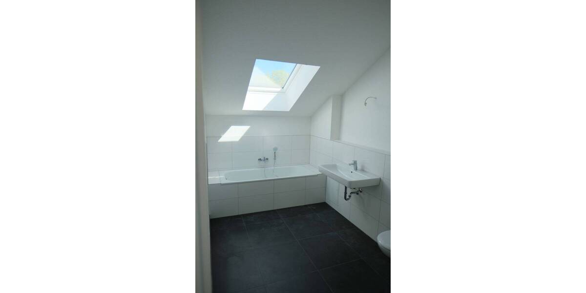 Reihenmittelhaus Mönchengladbach Genhülsen - 3 Zimmer, 130 m&sup2;, 1.700&euro; | Angebot:26450306