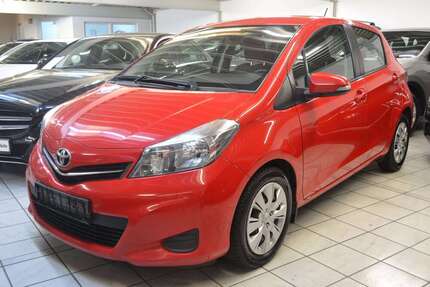 Toyota Yaris 258.660 km 4.000 &euro; Solingen 42719