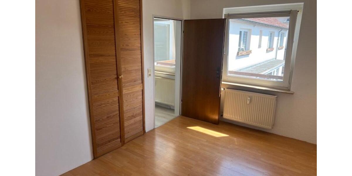 Schöne Zwei-Zimmer-Wohnung mit 44 m² in Lierenfeld (Höherweg) zimmer