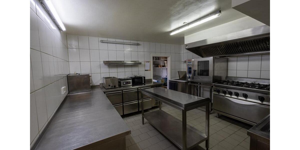 Gewerbeobjekt Leverkusen Bergisch Neukirchen - 2.400&euro; | Angebot:25176524