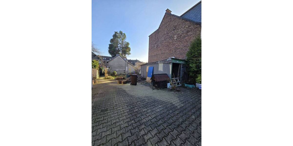 Etagenwohnung Mönchengladbach Rheydt - 4 Zimmer, 85 m&sup2;, 140.000&euro; | Angebot:26249977