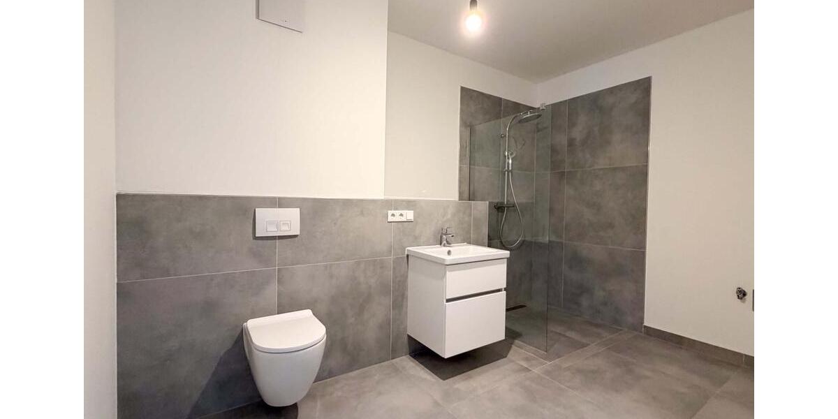 Etagenwohnung Düsseldorf Pempelfort - 3 Zimmer, 87 m&sup2;, 1.571&euro; | Angebot:24199381