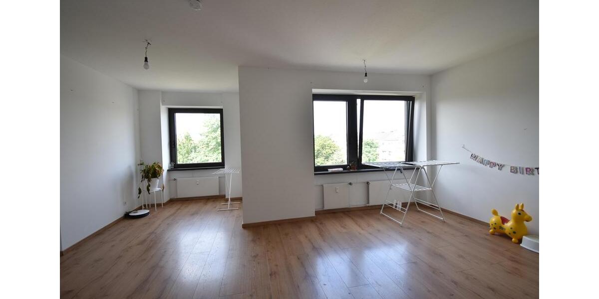 Etagenwohnung Düsseldorf Stadtbezirk 2 - 3 Zimmer, 90 m&sup2;, 1.360&euro; | Angebot:23769123