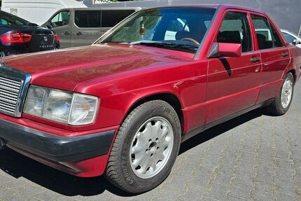 Mercedes-Benz 190 249.689 km 5.499 € Essen 45329