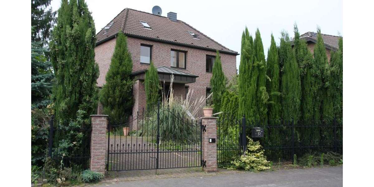 Haus zum Mieten in Ratingen 2.999 € 194 m² 5.5 zimmer
