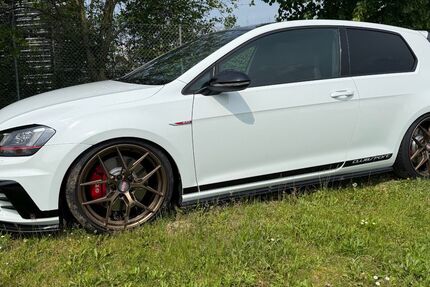 VW Golf 26.000 km 32.149 &euro; Willich 47877