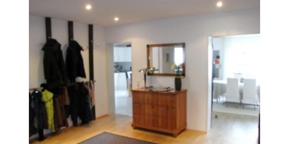 Dönberg: 4-Zi.-Whg.: Garten, Garage, Sauna + Kamin - Ein Traum! 4 zimmer