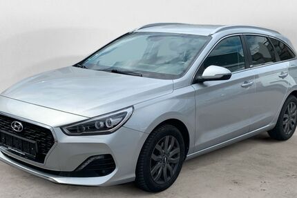 Hyundai i30 84.051 km 15.750 € Düsseldorf 40589