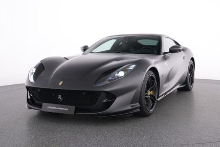 Ferrari 812 10.677 km 328.885 &euro; Meerbusch 40667