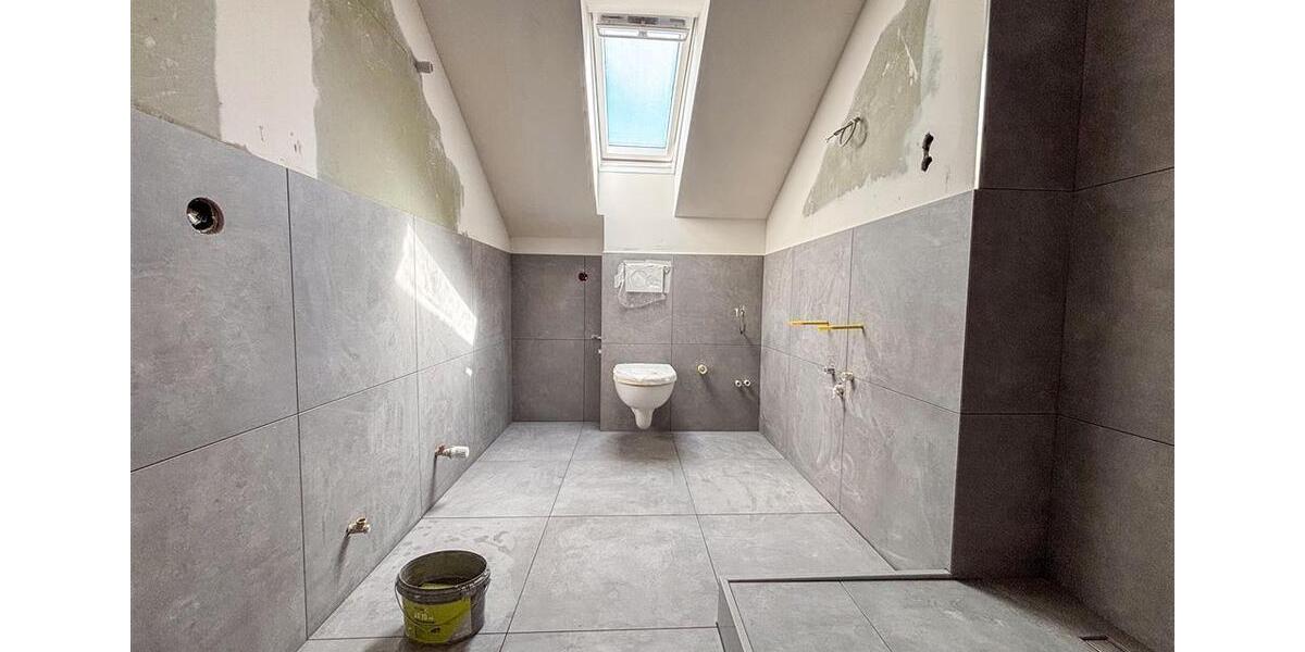 Dachgeschoßwohnung Düsseldorf Stadtbezirk 5 - 3 Zimmer, 67 m&sup2;, 1.200&euro; | Angebot:26335922