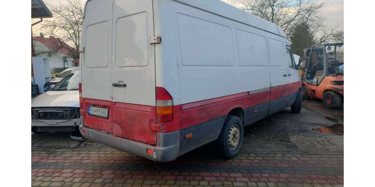 Mercedes-Benz Sprinter 300.000 km 3.800 &euro; Korschenbroich 41352